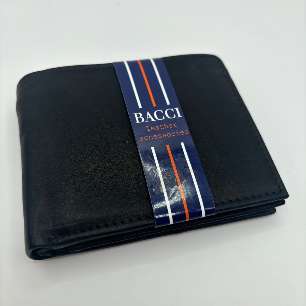 Mens Bacci Genuine Leather Bifold Wallet in the Color Black - Picture 2 of 5